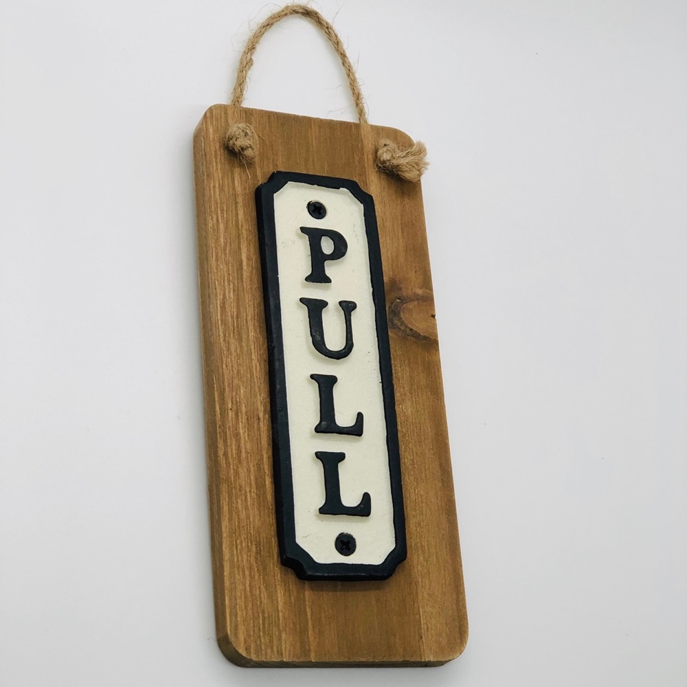 Pull Wall Decor/Door Hanger -Wood w/ metal plaque